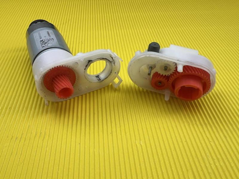 Peugeot 508 gears for Handbrake