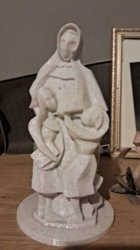 Statue of Saint Paula Montal