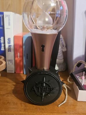 Ateez light stick stand