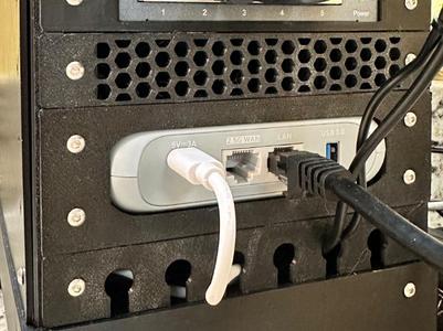 Microlab 1U GL.iNet Beryl AX Tray 