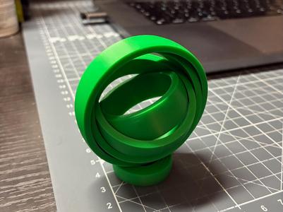 No-axis 4 ring fidget spinner 
