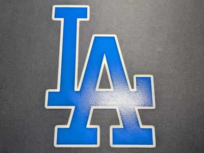 Dodgers Sign