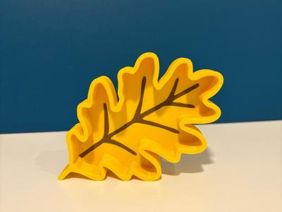 Autumn leaf sensory play shape / filling shape