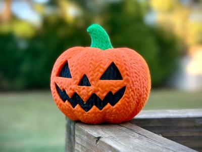 Knitted Pumpkin Jack-O'-Lantern Halloween Decor!
