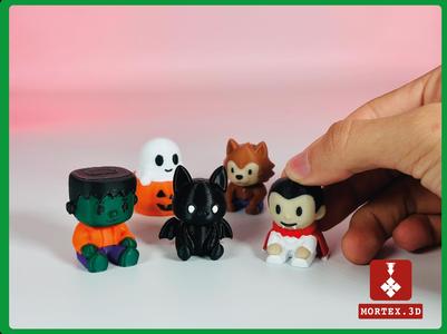Small Halloween Buddys decor