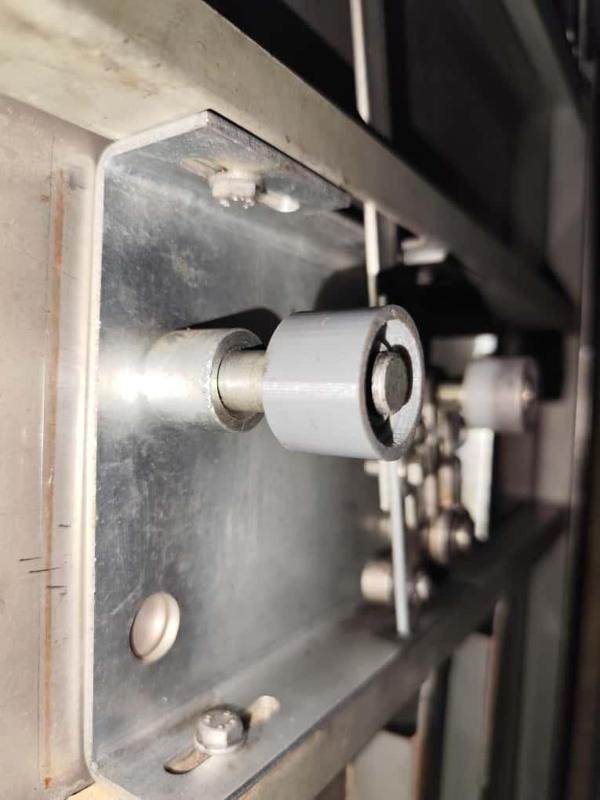 SHINDLER DOOR ROLLER QKS9