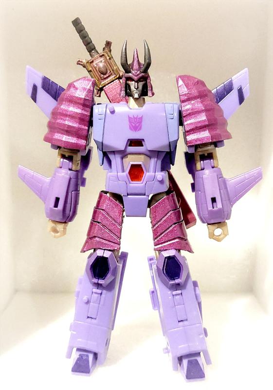 Cyclonus kingdom conversion kit to idw