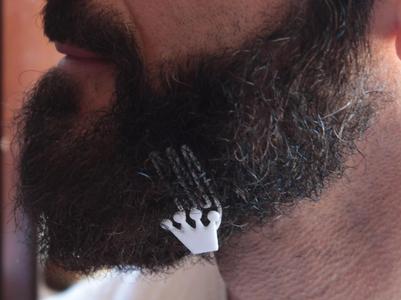 Crown for beard - lateral wearing