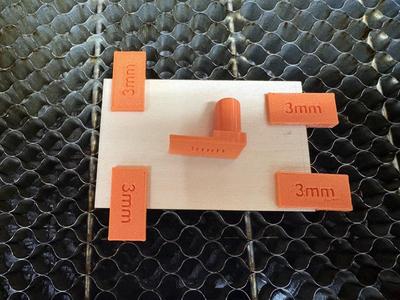 Creality Honeycomb Bed Hold-Down Pins - Square Alignment (1-6mm)