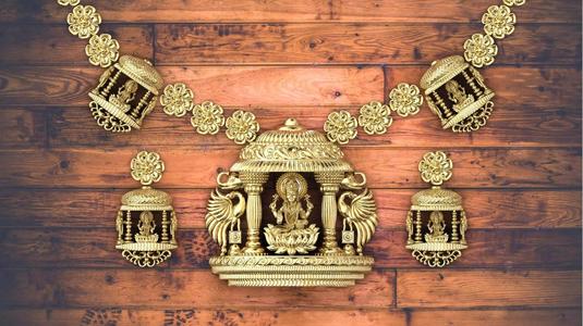 Lakshmi temple necklace