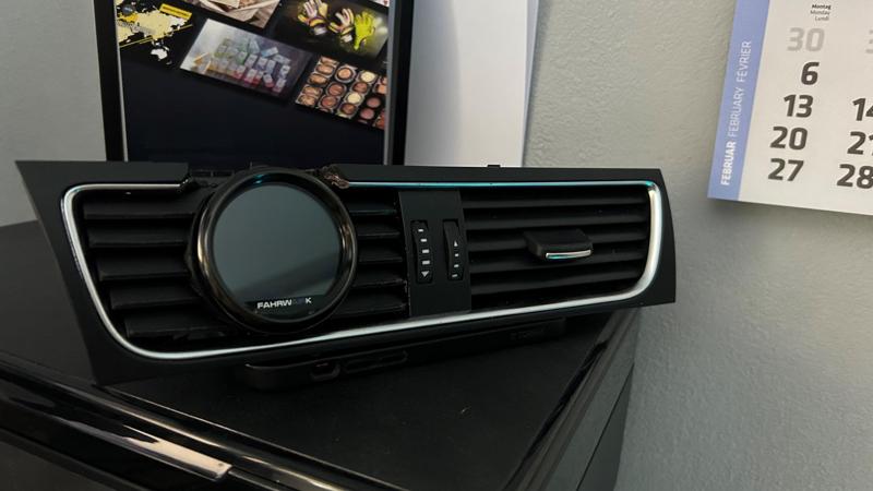 Audi A4 B8 bracket pressure indicator Airride air suspension