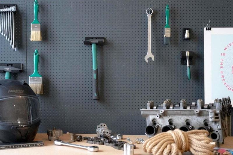 Engineers Hammer Holder 300g 028 I for screws or peg board