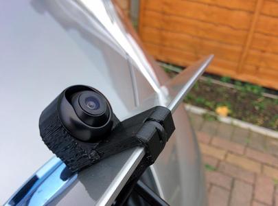 Nissan Leaf: Front camera mount