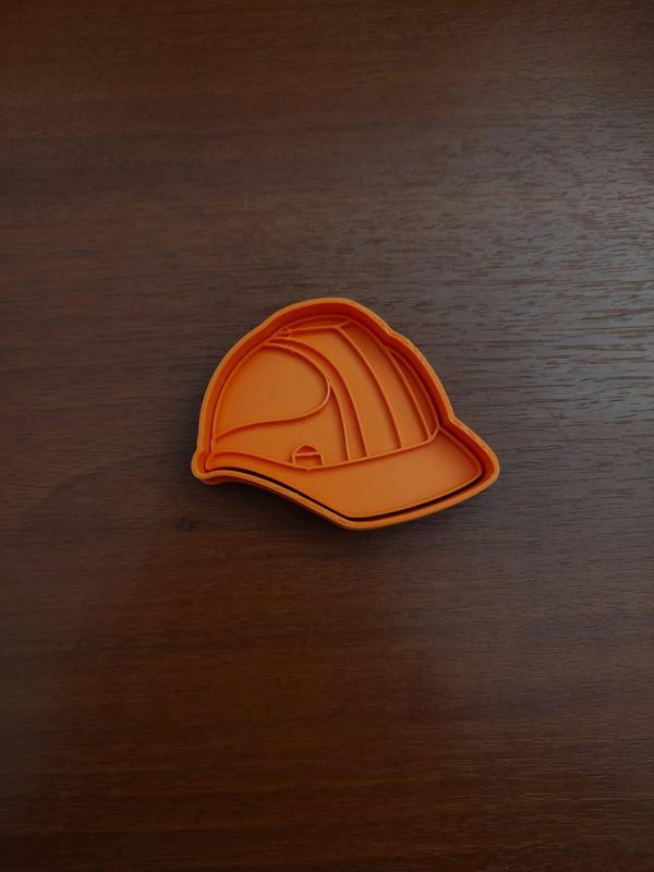 CUTTER + STAMPING ENGINEER / CONSTRUCTION HELMET