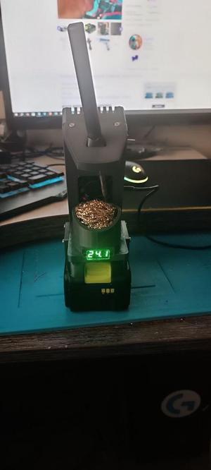 Cordless soldering iron stand TS101- TS100