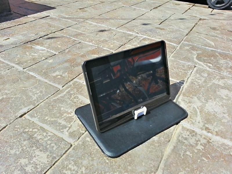 Ear Bud Holder Tablet Stand