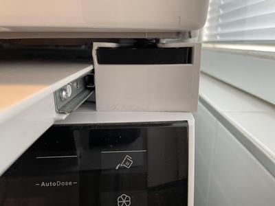 AEG/Electrolux A1WYHSK2 stacking kit with pull out shelf locking piece