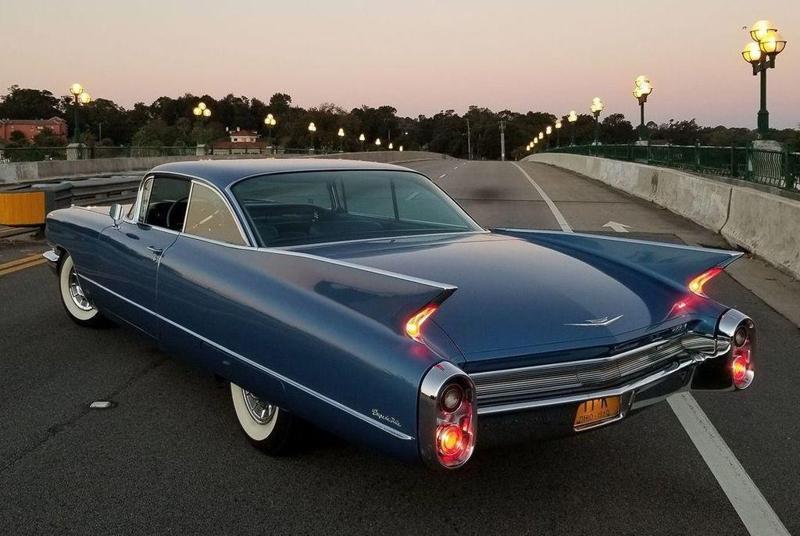 Cadillac Coupe DeVille 1960