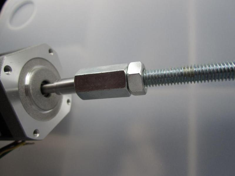 Yet another low-cost leadscrew coupling
