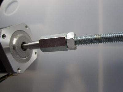 Yet another low-cost leadscrew coupling