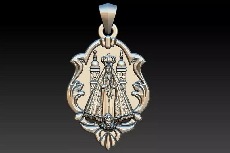 Aparecida pendant with ornate design