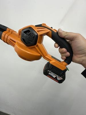 BOSCH PROFESIONAL 18V BATTERY ON VILLAGER FUSE TOOLS