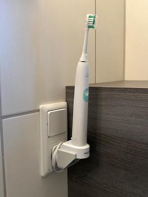 PHILIPS Sonicare charging station directly for the socket - holder for charger - toothbrush / toothbrush - travel plug - charger