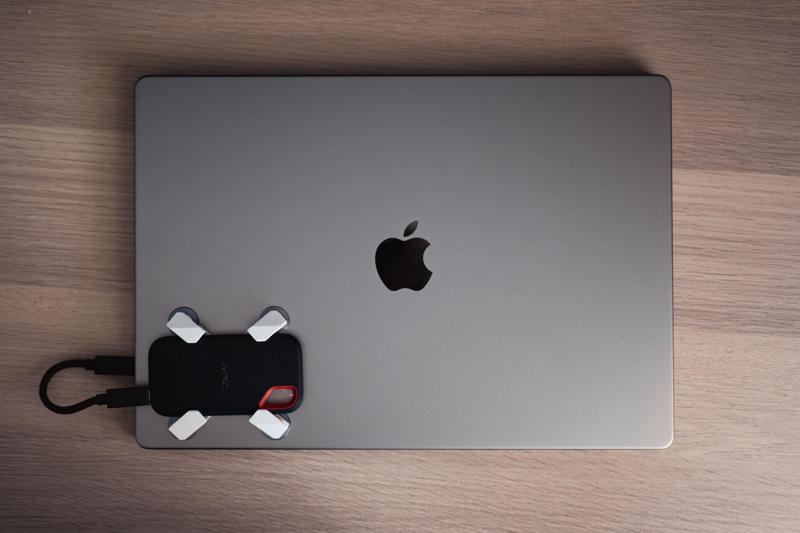 Sandisk_Samsung_T7  Rack