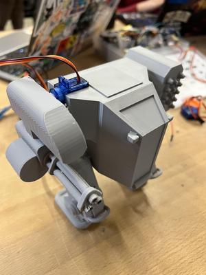 Patriot Exosuit - Slot for basic Servo