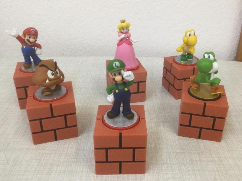 Mario Wall Style Amiibo Stand (Customizable)