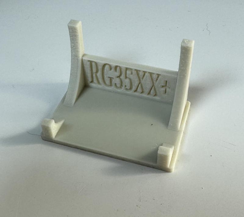 RG35XX Plus / RGB 30 Display Stand