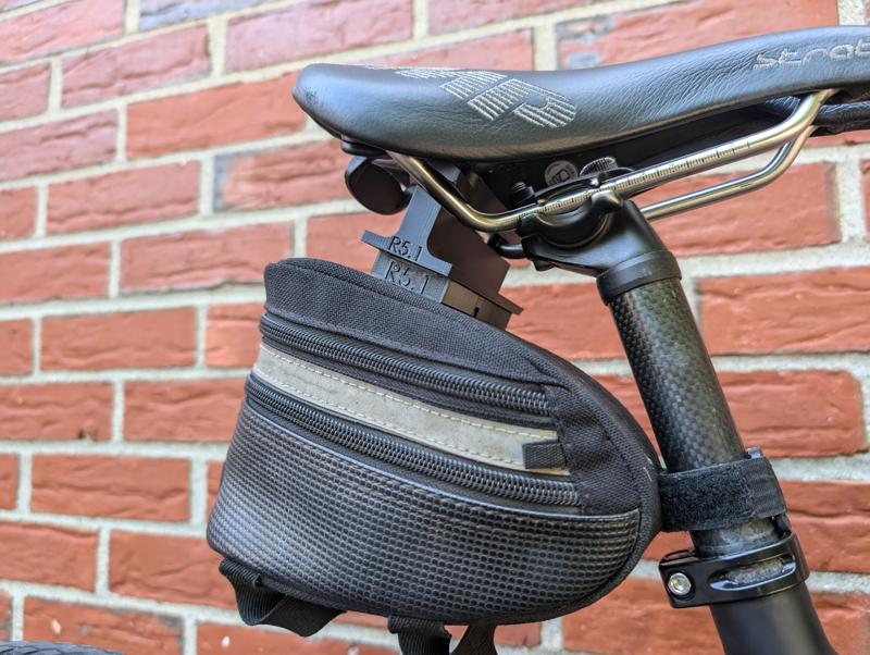 Saddle bag dovetail style mount