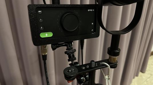 Audient Evo 4 mount support for tripods