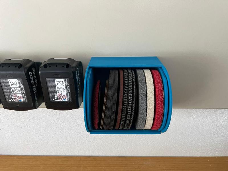 Angle grinder disc storage