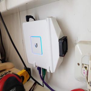 Ubiquiti UniFi Router fan V2