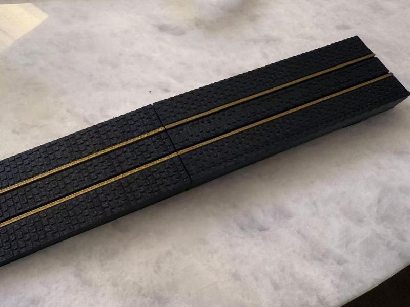 Black Gold Detail Platform Hogsmeade Station HO OO