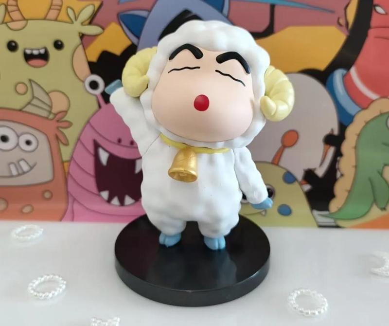 Q-version Crayon Shin-chan cosplaying a lamb