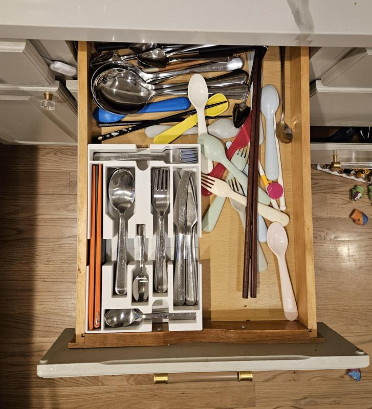 Yet another cutlery tray