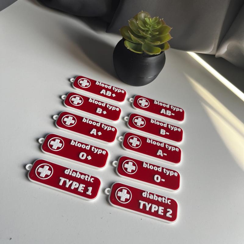 BLOOD TYPE KEYCHAIN PACK