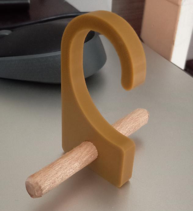 Simple hanger