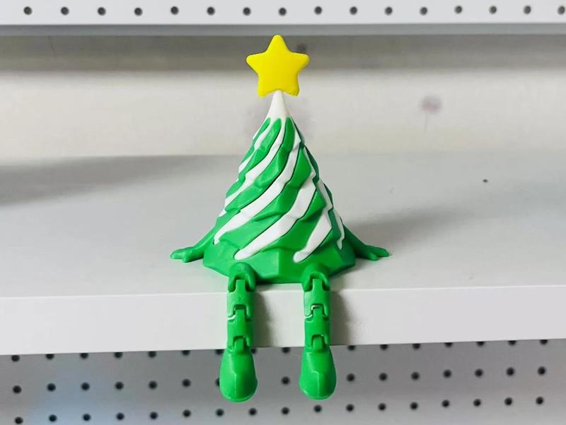 Sitting Spiral Christmas Tree