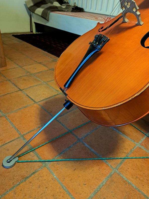 Violoncello pin stopper