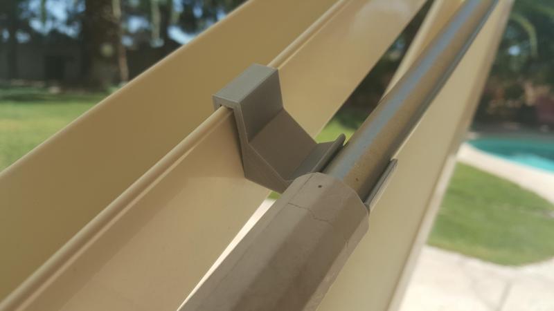 Sunsetter Handle Clip