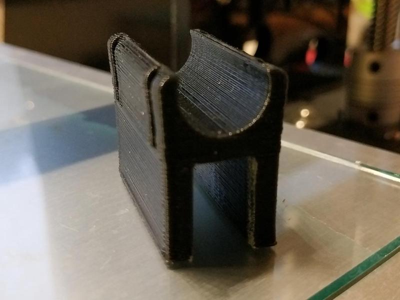 Anet A8 cable clip - secure cables to the frame