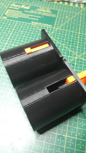 Záslepka (špunt) na díry od bazénových schůdků