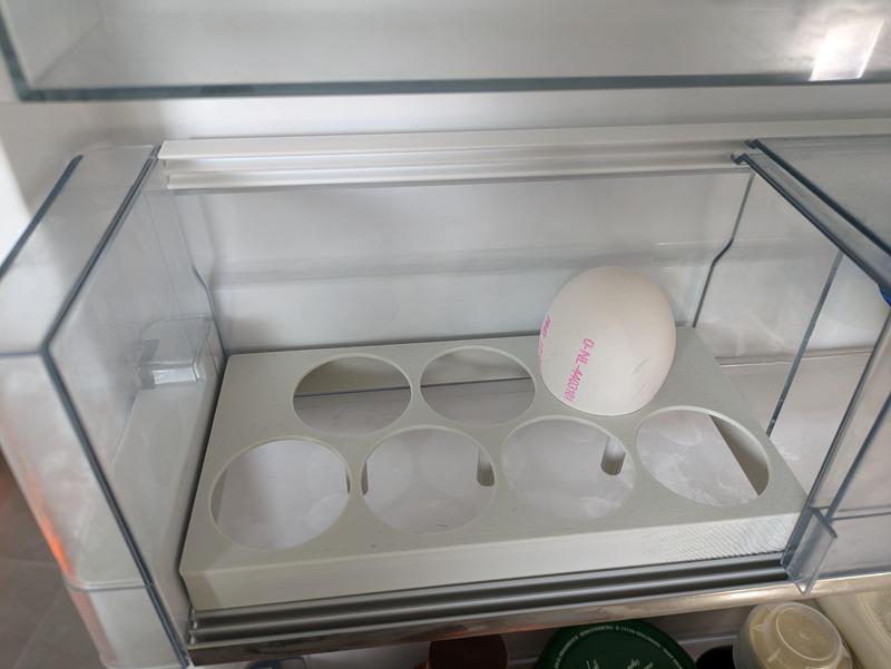 Egg Holder for Siemens Fridge KI82LADF0