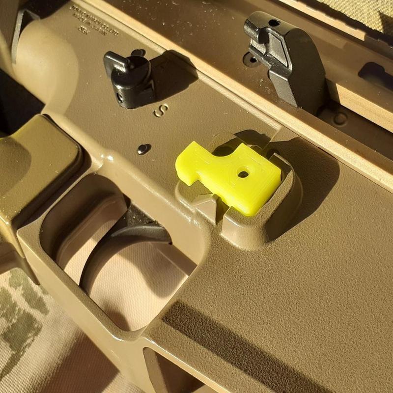 Airsoft SCAR Tokyo Marui Extended Magazine Release Button