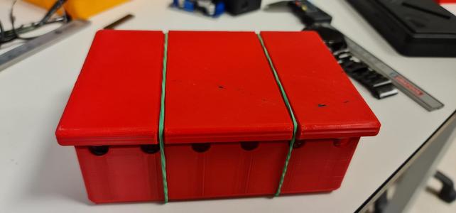 A fully parametric Sample Container