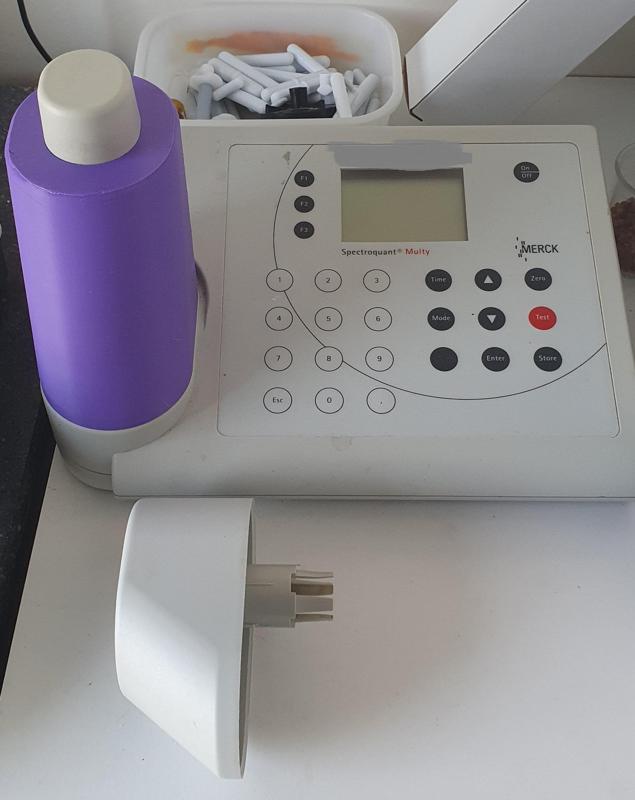 Hungate tube adapter for Merck SpectroQuant