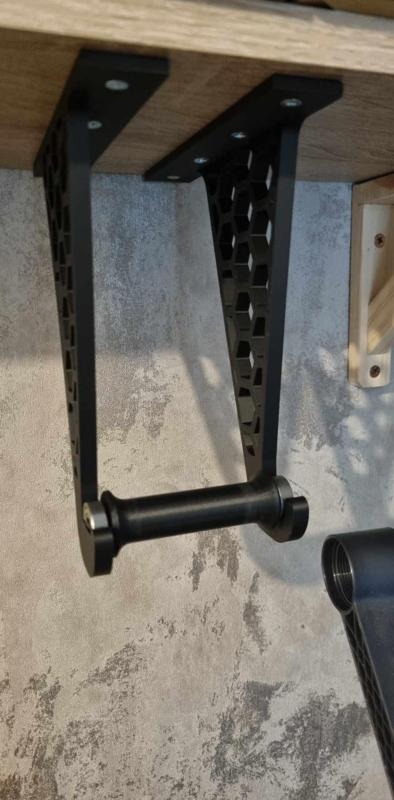 Undershelf Hook and roller